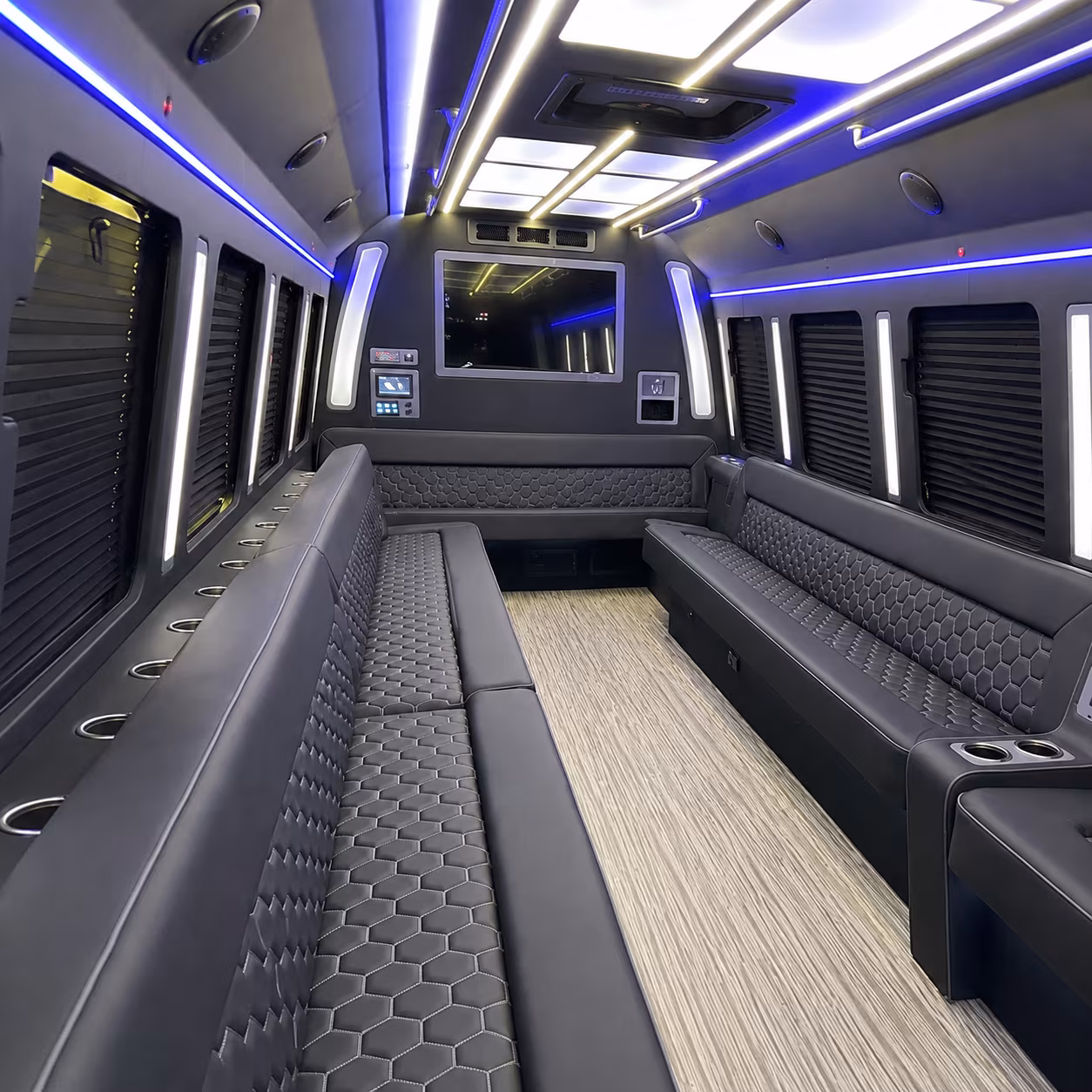 San Fernando Homecoming & Prom Party Bus Rentals