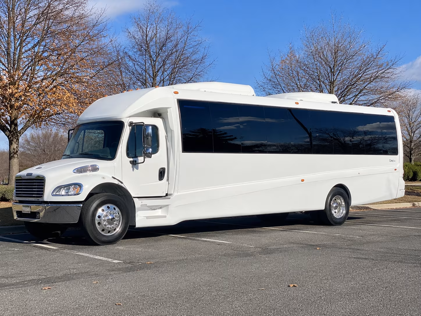 Santa Clarita Birthday, Sweet 16, & Quinceañera Transportation party bus exterior