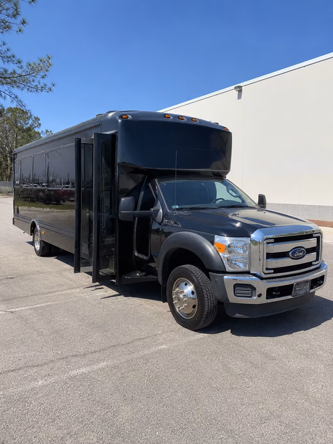Santa Clarita Wedding Transportation group transportation