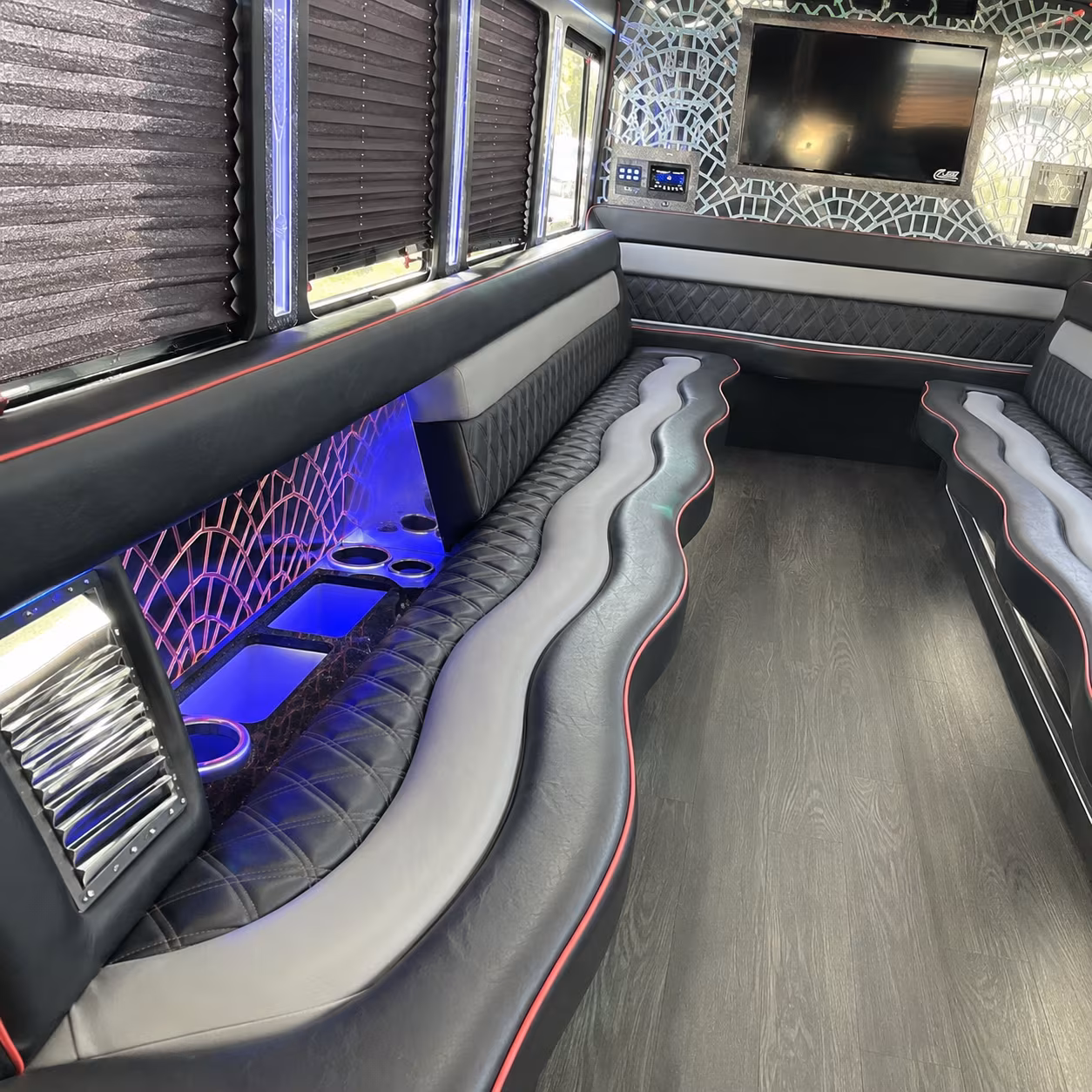Santa Clarita Winery Tour & Pub Crawl Transportation group transportation